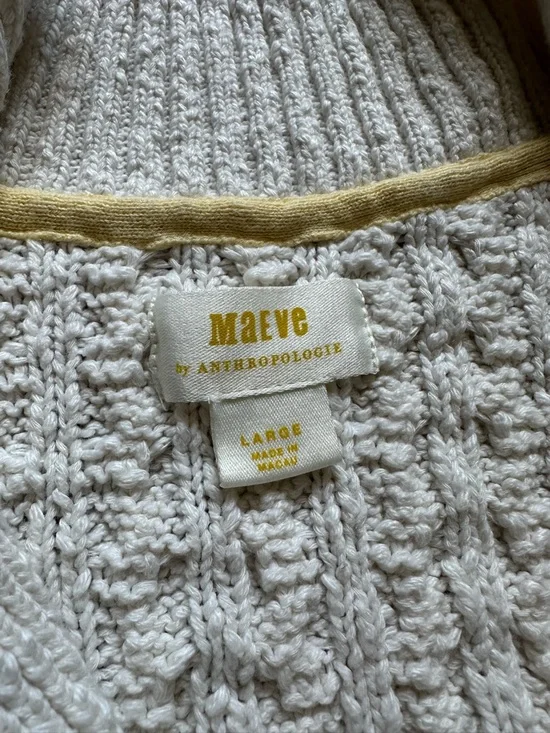 Anthropologie White Cable-Knit V-Neck Sweater Vest with Multicolor Stripe Hem - Picture 2 of 6